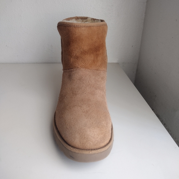 UGG Kristin Wedge Bootie size: 7.5 - Picture 6 of 15